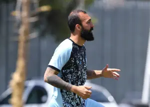 روزبه شاید گل قهرمانی زده باشد! (عکس)