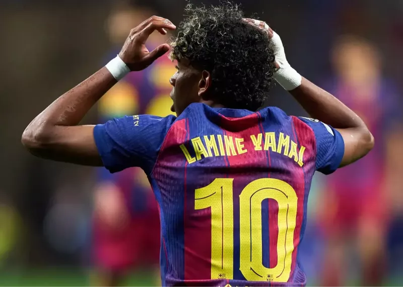 حمله ستاره سابق بارسا به یامال: فقط حرف میزنی!