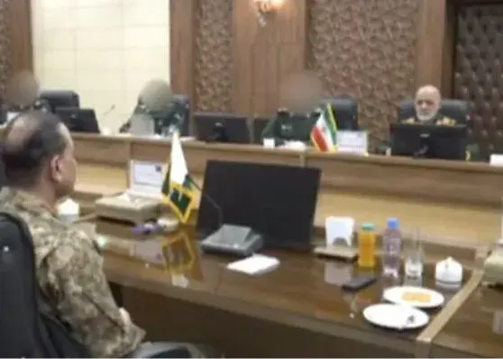 تاکید پاکستان بر تلاش برای پایان دادن به جنگ