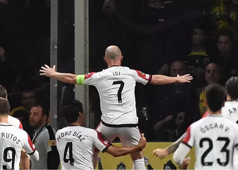 صعود تاریخی رایووایِکانو به نیمه‌نهایی لیگ کنفرانس