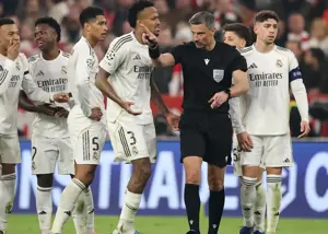 بدشانسی عجیب: داور یادش رفت کاماوینگا کارت دارد!