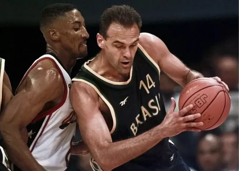 مرگ اسطوره برزیلی: وداع با دست مقدس