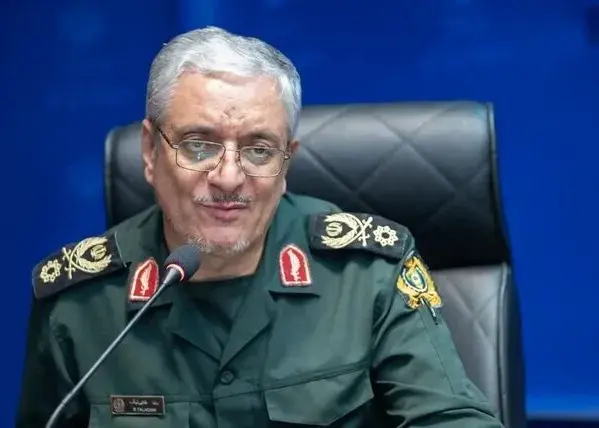 طلایی نیک: تنگه هرمز کاملا در کنترل ایران است