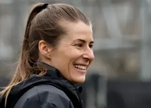 روز تاریخی فوتبال: مربی زنی که دیوارها را فرویخت