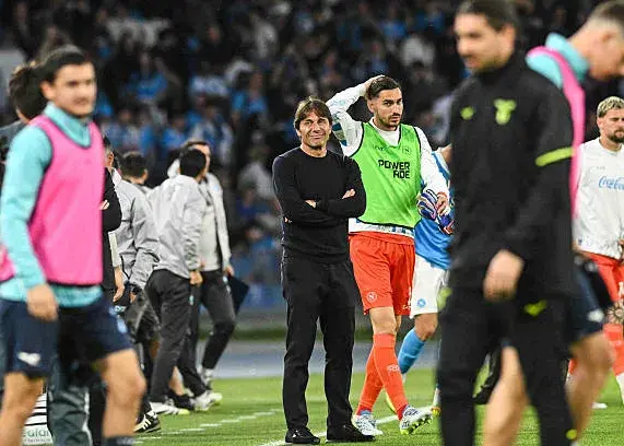 کونته: سیلی‌ای خوردیم که دندان‌مان را شکست!