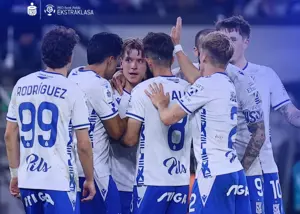 چشم‌نواز از قلی‌زاده با پاس قهرمانی (عکس)