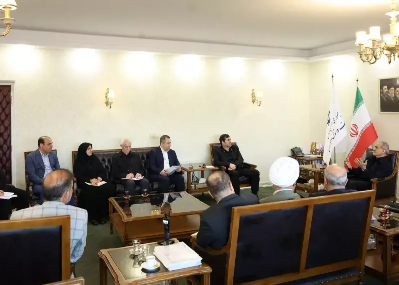 پزشکیان: آغوش ایران برای آن دو بازیکن هم باز است