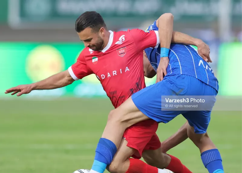 طعنه تند یک پرسپولیسی به استقلال: کرونا را فراموش کردید؟