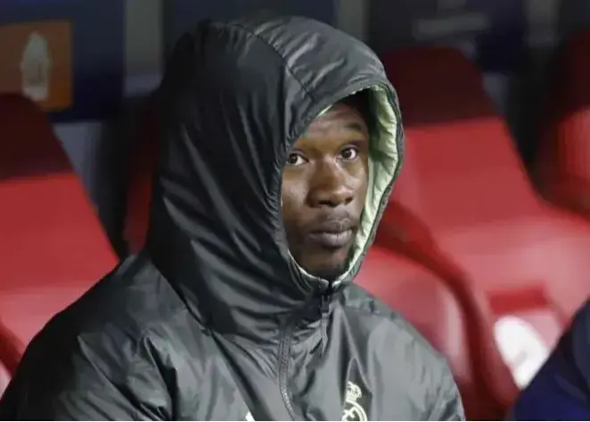 گریه ستاره مغضوب رئال بند نمی‌آمد