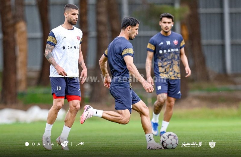تمرین پرسپولیس تعطیل نشد