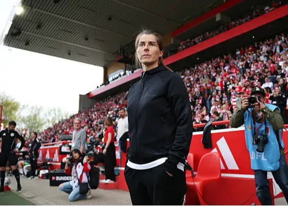  سیل توهین‌های جنسیتی به اولین مربی زن بوندسلیگا