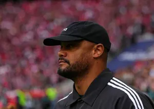 کمپانی: بوندسلیگا را بردیم، حالا نوبت پی‌اس‌جی است!