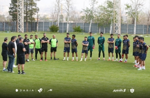 ملی‌پوشان اردوی پرسپولیس را ترک کردند