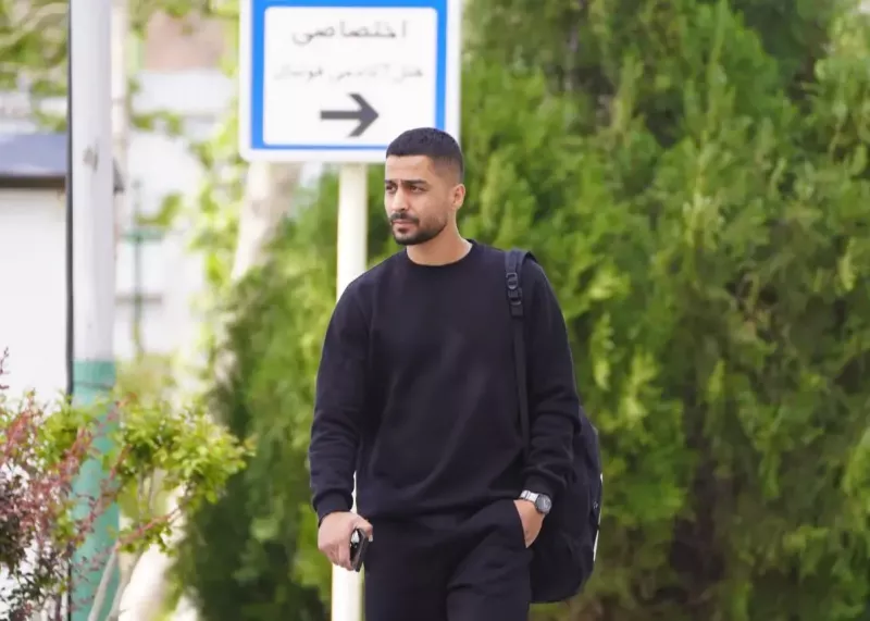 ماموریت دشوار عارف برای بقا