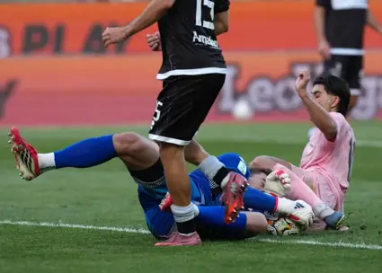 مهره گردن پسر کلینزمن شکست!