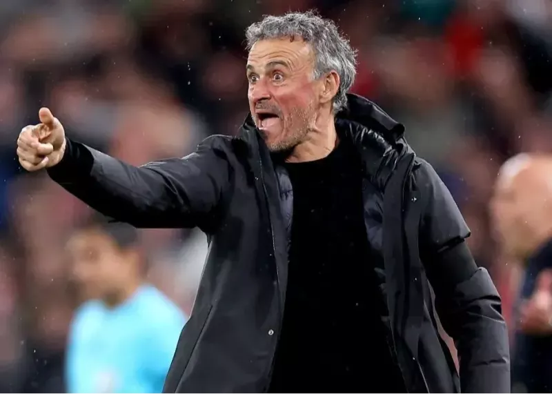 چراغ سبز به پی‌اس‌جی برای بمب‌های تابستانی