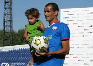 بدهی به ریوالدو، دردسر جدید فوتبال ازبکستان!