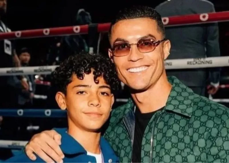 بازی کنار فرزند: رویای کریستیانو محقق می‌شود