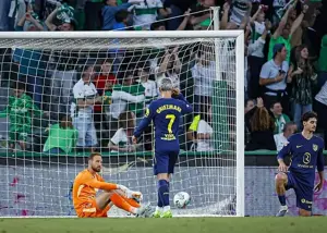 باخت تلخ اتلتیکو: لالیگا را کاملا رها کرده‌اند!