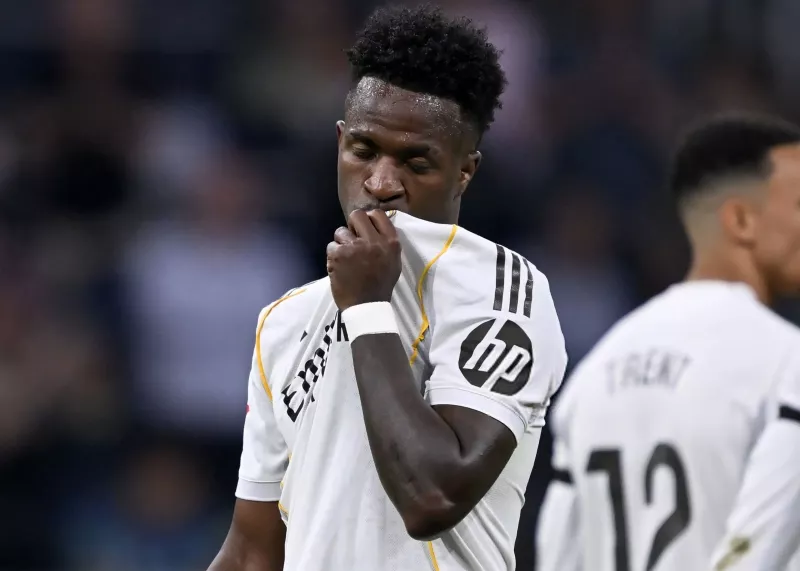 رئال ۲-۱ آلاوس | پیروزی در میان سوت‌های اعتراضی