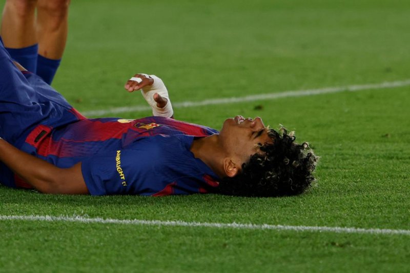 رختکن بارسا از مصدومیت شدید یامال شوکه شد