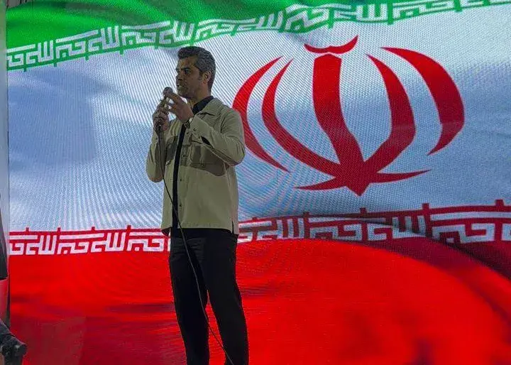 حضور هادی ساعی در تجمعات شبانه (عکس)