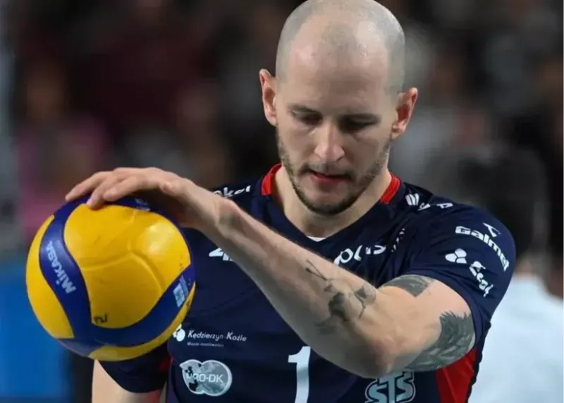 بعد از ٢٠ سال وقت استراحت فوق‌ستاره رسید 