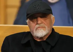 عنایت‌الله آتشی در بخش ICU بستری شد