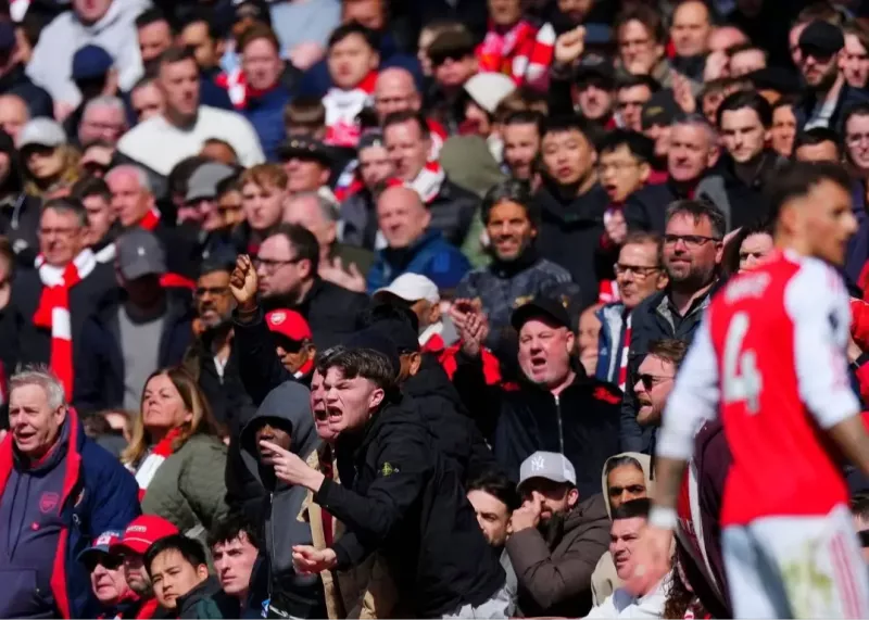 چگونه اعتراض هواداران آرسنال را نابود کرد؟