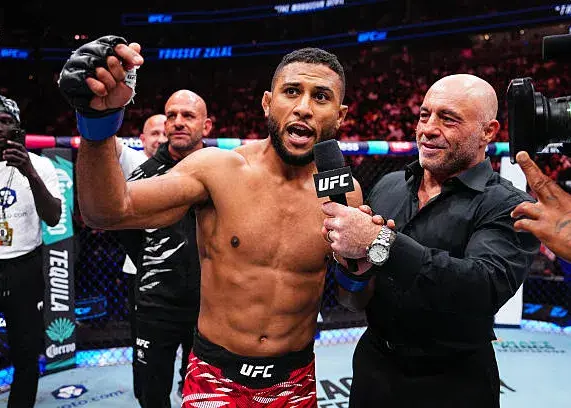 شیطان مراکش: جسد برادرم را در آغوش کشیدم!