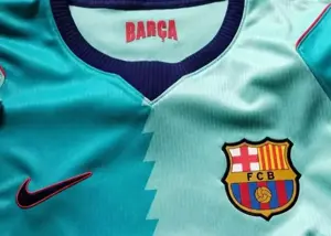  از کیت فیروزه‌ای رنگ بارسلونا رونمایی شد (عکس)