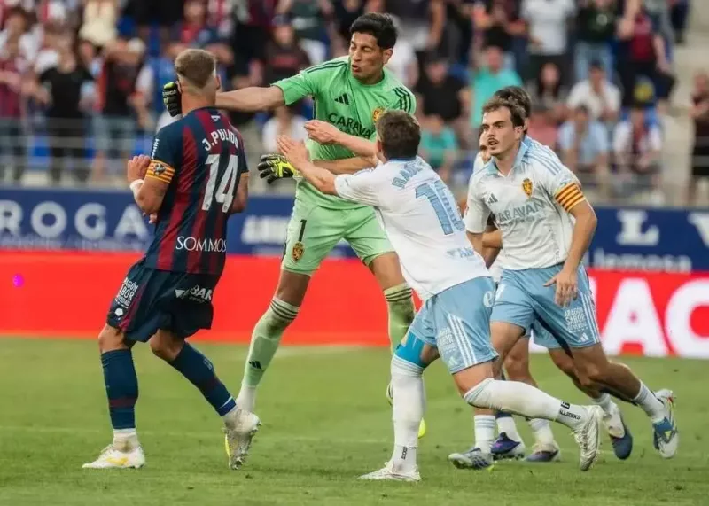  این دروازه‌بان را برای همیشه محروم کنید