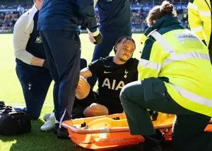 درگیری ستاره مصدوم تاتنهام با هواداران حریف!