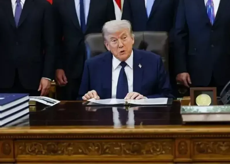 ترامپ: فکر نمی کنم این حادثه ارتباطی با ایران داشته باشد