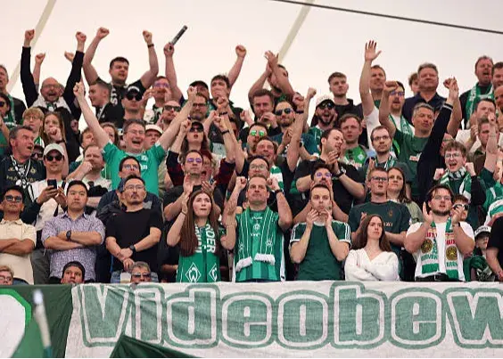 خروج تیم تاریخی فوتبال آلمان از منطقه سقوط