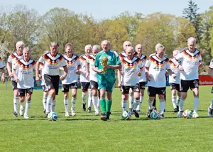 تیمی که ممکن است بازیکنانش سال بعد زنده نباشند!