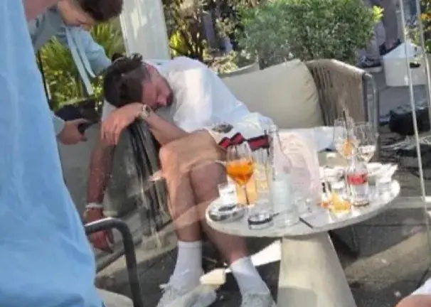 عکس تکان‌دهنده گران‌ترین بازیکن فوتبال انگلیس!