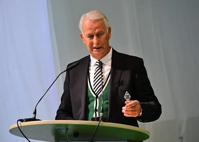 گریه تلخ رئیس‌ باشگاه مقابل اعضا