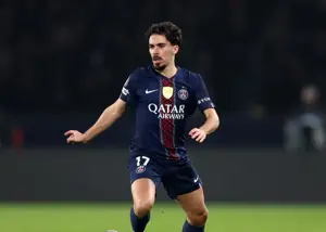 خیال پاریس از بهترین هافبک جهان راحت شد