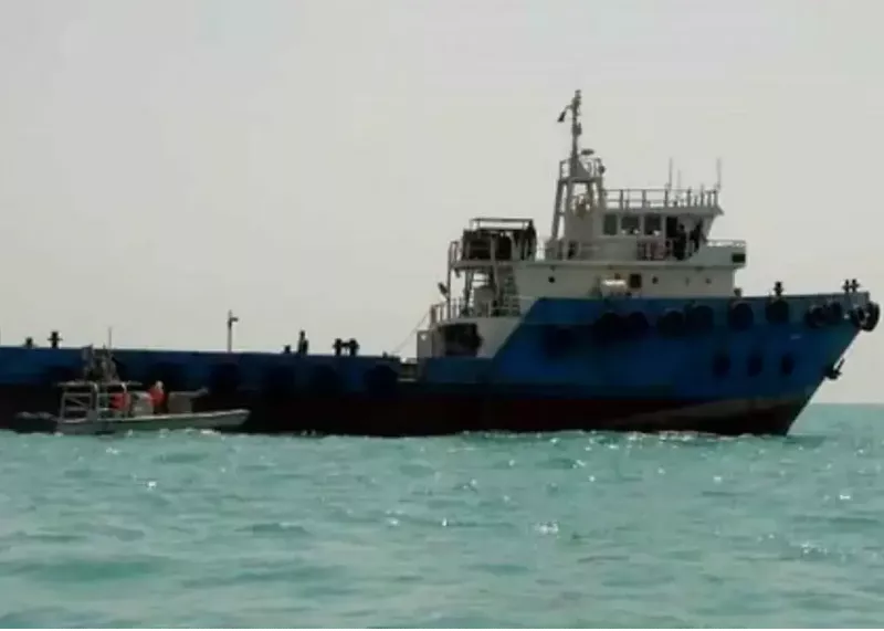 خروج اولین نفتکش حامل گاز از خلیج فارس