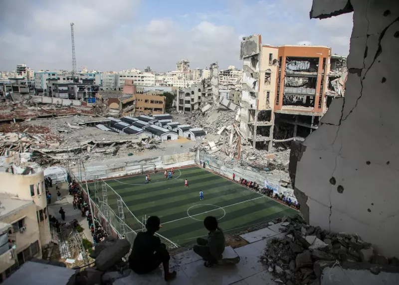 تصاویری تکان‌دهنده از معجزه‌‌ای به نام فوتبال