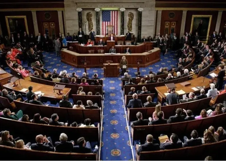 انتقاد رهبر دموکرات‌ها از حمله آمریکا به مدرسه میناب