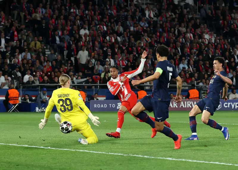 داسایوف به سافونوف: چرا روی گل دوم زانو زدی؟