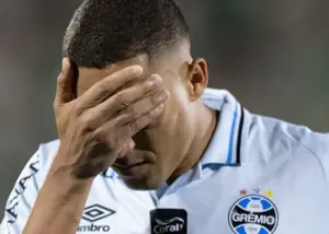 ناکامی عجیب: وینیسیوس سه پنالتی را خراب کرد!