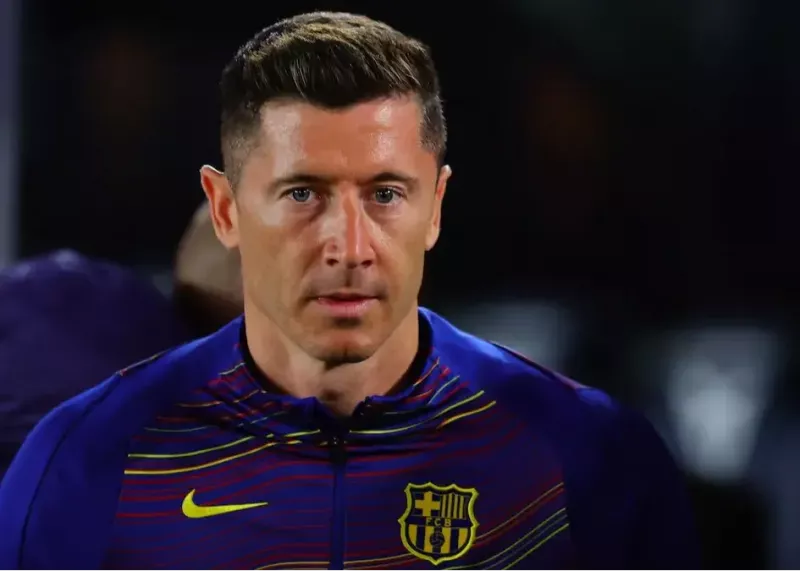 ایجنت لواندوفسکی مقصد بعدی او را لو داد