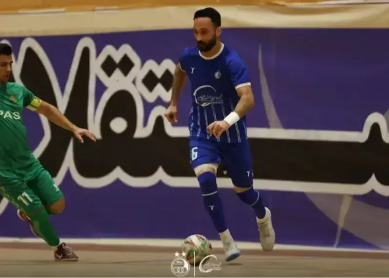 استقلال با هوادارانش آماده صعود به لیگ برتر!