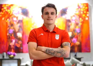 راز تتوی دست اکرت: اصلِ ایرانی، به نام پدر!