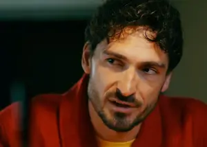 هوملس در موزیک ویدیوی جام جهانی!
