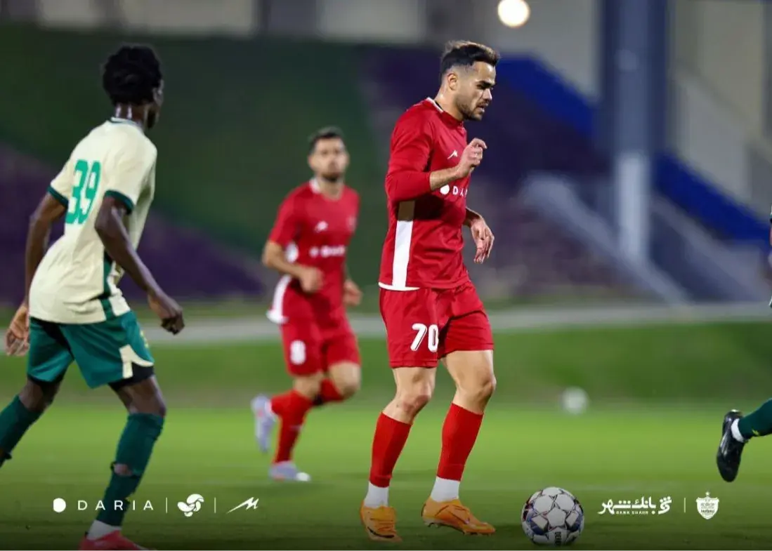 پیراهن آبی را برای ستاره پرسپولیس اتو کردند!