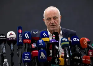 آرنولد: میرویم تا نام عراق را بالا ببریم